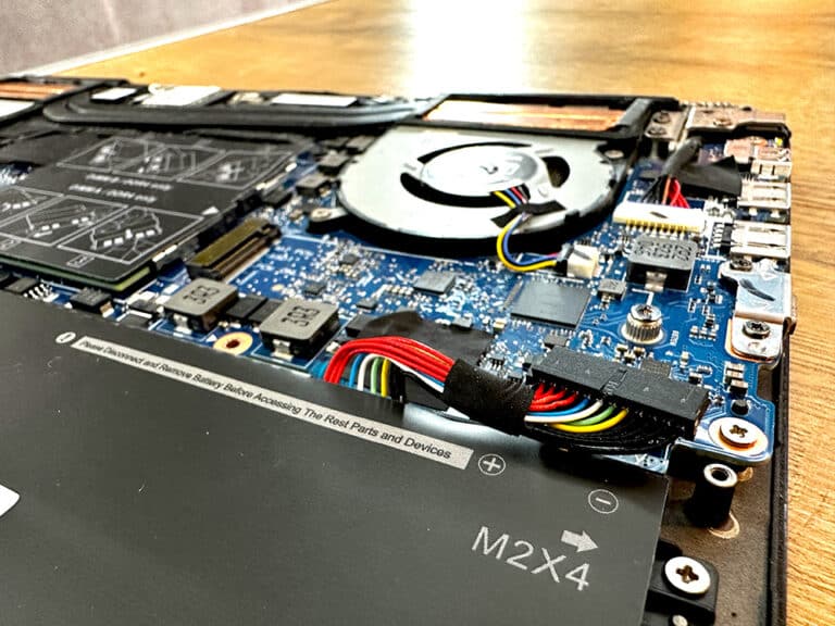 Laptop accu laadt niet op Je Laptop Snel Gefikst door Bel Bas!